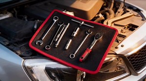 Magnetic Tool Mat, Magnetic Mat for Tools PVC, Flexible Magnetic Mat 40 LBS, Icon Magnets Tool Mat and Tray Holder, Magnetic Tool Holder for Garage, Workshop and Auto Repair Tools, 12.7" x 9.6