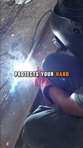 Welding Gloves in Action | Heat‑Resistant Leather PPE Demo”