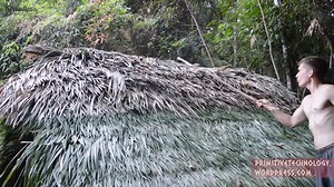 速来外观Primitive Technology原始技术最新一期：建茅草屋