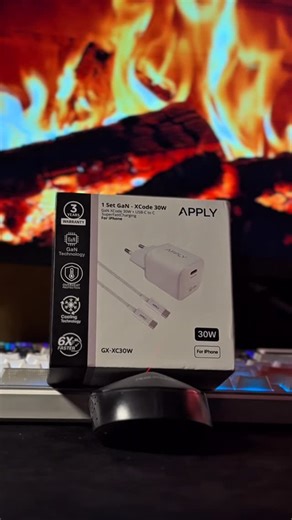 Apply Official Store on Instagram: "Mau fast charging dan aman? Pake si Gan Xcode 30w dari apply ini aja, udah bergaransi sampai 3 tahun, jadi aman banget, yuk buruan di chekout"