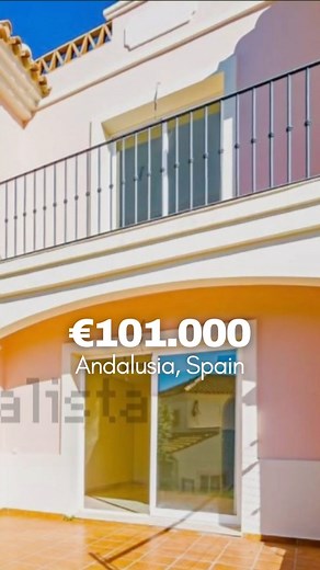 Real Estate • Community • Funding • Hospitality on Instagram: "Vacation Property for €101.000 in Andalusia, Spain 🇪🇸 ✨ Day 100 of the challenge brought me to a great investment property that I found on Idealista: 🛏️ 2 Bedrooms 🛀 2 Bathrooms ☀️ Huge Terrace with Sea View ✈️ 1 hour 36 minutes from Sevilla 👋🏼 Send us a DM when you want to learn more about the property or CoFunding #vacationrealestate #andalusia #spainrealestate #realestate #100daychallenge #househunter #crowdfunding #communit