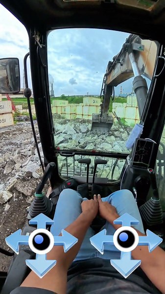 Learning joystick combinations #excavator #training #heavyequipment #beginner #skills #shortvideo