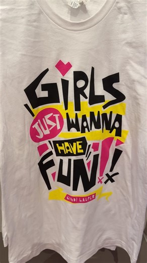 Girls Just Wanna Have Fun Over At Caesars Palace Vegas