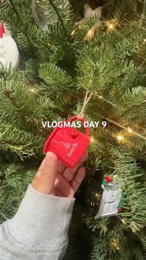 Vlogmas 🎄✨ a little Christmas tree ornament tour