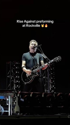 Rise Against performing at Welcome To Rockville 2026