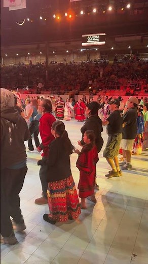 Round Dance 2025 Gathering of Nations - Powwows.com #SHORTS