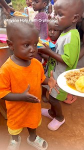 37K views · 2.1K reactions | Love, kindness, and humanity begin with action. ❤️ Every hand that reaches out plants hope. Be their reason to believe— today. Tap the link in our bio to help us care, feed, and uplift. Your compassion changes lives. 﫶 | Kizza Lawrence | Facebook