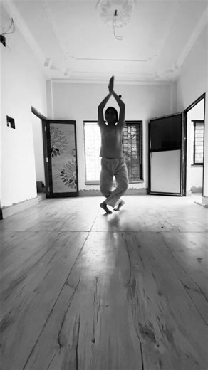 Practising Odissi basic || #dance #classicaldance #classicaldancers #danceartistry #odissi #dancer