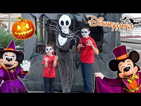 VLOG - MEET Mr. JACK & HAUNTED HOUSE - Disneyland Paris