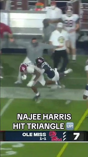 Najee Harris GOT UP on this play at Alabama ⬆️