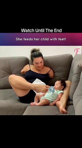 Mother with No Arms Caring for Baby: Heartwarming Moments