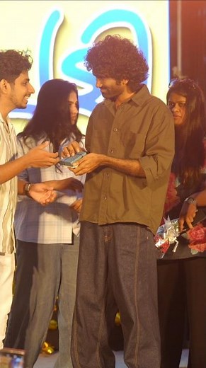 അദ്ദേഹത്തിന് Gift ഇഷ്ടപ്പെട്ടു! 🎁🥺 | DUDE | Pradeep Ranganathan | Mamitha Baiju