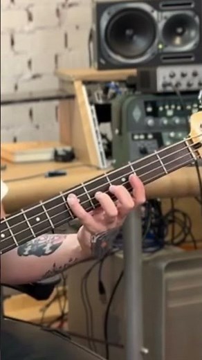 How to play triads on the bass (simple way) #bass #harmony