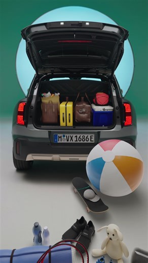 16K views · 221 reactions | より広く、よりスマートになったThe New MINI Countrymanの空間が、あなたの心まで広くする。 家族を連れて、 冒険の旅をより快適に。持っていきたいものがあれば、何だって持っていこう。 詳細はこちらから: https://minijapan.co/3QonMG7 #MINICountryman #MINIJapan | MINI | Facebook