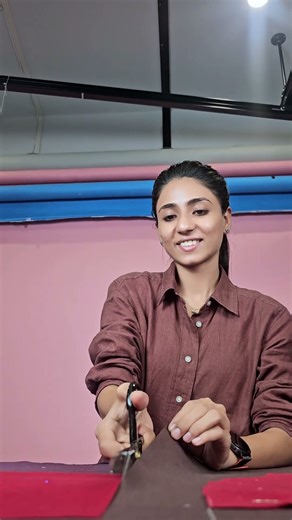 “Design शुरू…Scissors ने stage pe dhoom macha di!” 💃✂️🎶 #rajaranicoaching #rajaraniproduct