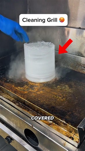 Did You Know How Fast Food Grills Are Cleaned? 🍔🔥 #WorkFacts #DidYouKnow