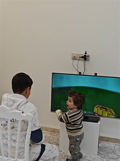 اخوي خرب الفيديو كله😂 #kidgamer #gamingkid #minecraftkid #ps4 #gamingfamily