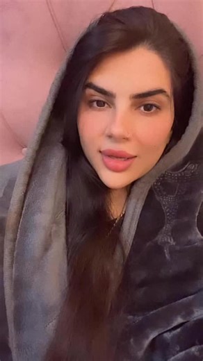 ‎saharhashemipour | سحرهاشمی پور‎ on Instagram‎: "⁨ زهرا خوب قر میدیا😂😂 بفرست براش😂❤️ #بندرعباس #اكسبلور #بلاگر #طنز #فان #سحرهاشمی_پور⁩"‎