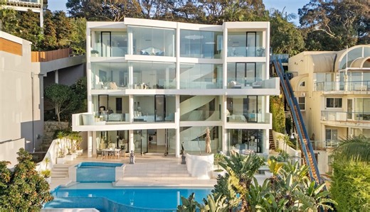 The jaw-dropping Seaforth mansion in a league of its own - realestate.com.au
