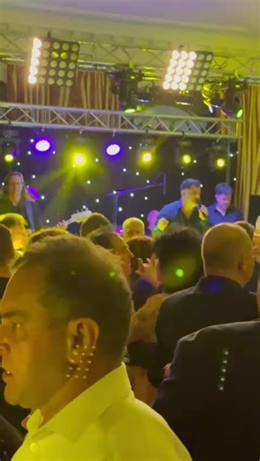 La multi ani 2026 Bucurati va de viata,fiti fericiti si sa aveti parte de sanatate maxima Emma de la Radio Zu & Tavi Colen(Talisman)& la party ul tău Trupa de care ai nevoie la evenimentul tău open air,corporate party,aniversări,nuntă,evenimente indoor. #emmadelaradiozu #liveband #showlive #nuntalacluj #nuntatimisoara