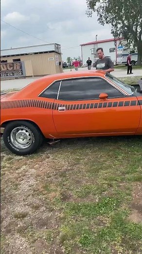 1970 Plymouth Cuda AAR Barracuda Dodge Challenger TA T/A 70 71 1971 Mopar muscle musclecar Charger