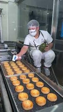 Clean and convenient, a harmonious mooncake factory.#India