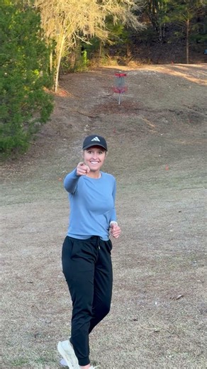 Sled throw ins😮‍💨🔥 #discgolf #discgolfgirls #discgolfing #discraft #lyndstwins