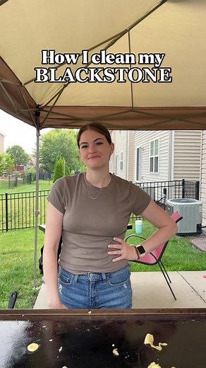 79K views · 2.2K reactions | How I clean my Blackstone 朗﫶 #blackstone #blackstonecleaning #blackstonegriddle #blackstonegrill #cleaningblackstone | Tori Breen | Facebook