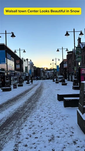 Snow day at Walsall Town Center ❄️ The streets look calm, clean and beautiful under the snow. This view hits different in winter #Walsall #WalsallTownCenter #SnowDay #WinterVibes #UKWinter