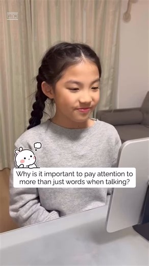 【公式】オンライン英会話 ネイティブキャンプ on Instagram: "ネイティブキャンプアンバサダー2025年4期生をご紹介！ 今回は @yume_learnenglish さんの投稿をリポストさせていただきます✨ リアルな体験談をぜひご覧ください！ — 再びネイティブキャンプアンバサダーとしてpostさせていただくことになりました🤗 よろしくお願いいたします💓💓💓 さて。こちらは数日前にお会いしたnew teacherとのデイリートピックのレッスンです。 彼女にとってはデイリートピックがいちばんラクな教材なのですが、最近デイリートピックでいつものように好き勝手しゃべりまくっていたら、けっこう文法を直されることに気付き💦 今後は文法もちょっとずつ勉強することに決めました。 デイリートピックは息抜きとして楽しくおしゃべりできる時間にしたいと思います☺️ レッスン中にYouTube videoも見れるしね💓 本当に息抜きにオススメです。 — 素敵な投稿をありがとうございます！ ただ話すだけでなく、楽しくおしゃべりしながら、表情やボディランゲージまで意識するというのがコミュ