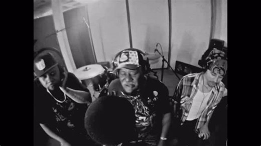 THE STREET LEGEND on Instagram: "P FUNKENTELECHY VIDEO AND SONG OUT NOW ON YOUTUBE AND ALL DIGITAL STREAMING PLATFORMS SHOT BY @newhighfilmz 3 GENERATIONS OF P FUNK RAW AND UNKUTT 👽🤘🏽👌🏽"