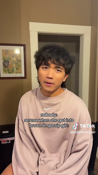 Serena Vanderwoodsen's Lip-Biting Moment in Gossip Girl