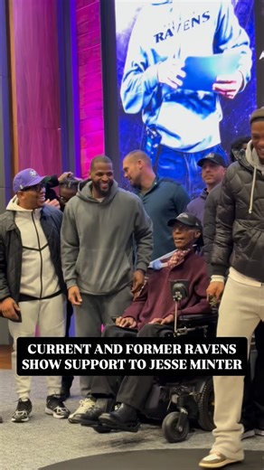 Dozens and @ravens legends, in addition to multiple current players, showed up to coach Jesse Minter’s introductory news conference. | The Baltimore Sun