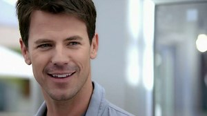 Crest Glamorous 3D Whitening Toothpaste TV Spot, 'Ex Encounter'