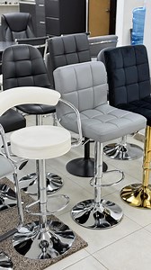 4 ventajas de las sillas parra barra multifuncionales; ✔️Son versátiles, puedes ajustarle su altura según tu requerimiento. ✔️ Diseños elegantes. ✔️ Excelente costos. ✔️ Comodidad y durabilidad. Showroom en San Diego, edo Carabobo. Envios nacionales mediante la encomienda de su preferencia 🚚 Puede contactarnos al enlaces publicado en nuestro perfil o al 0424-4343284 #valenciacarabobo #aragua #maracay #merida #tachira #sillas #barra #hogar #oferta #promocion #zulia #maracaibo #lecheria | mobilia