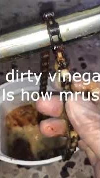 How to remove Rust and cleaning a rusty bike chain#bike #viral #trendingshorts #explore #rust#diy