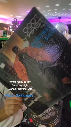 90s Dance Party Mix: Spring Songs to Jam To