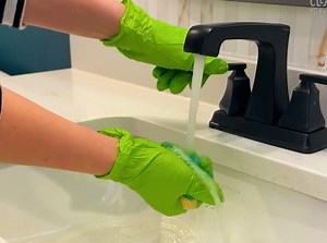 5 Essential Cleaning Tips BEFORE Guests Arrive | Clean That Up