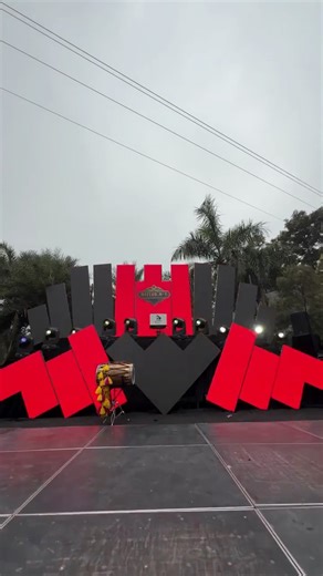 led.screen.17years on Instagram: "event led screen display #leddisplay #billboard #video #resolution #design #panel #electronic #light #ledbillboard #stage #screen #ledtv #ledwall #ledsign #display #wall #ledscreen #sign #technology #led #event"