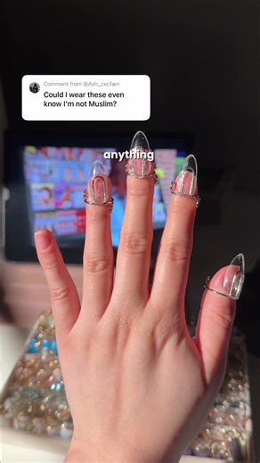 “Could I wear these even though I’m not Muslim?”👀😅#nails #nailart #pressonnails #fypシ