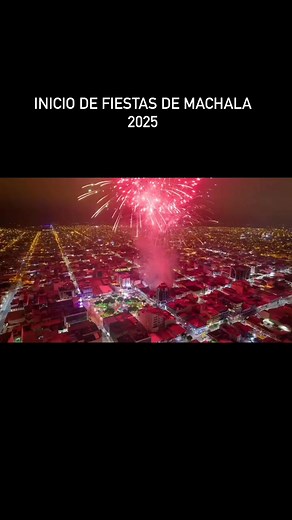 ✨ ¡Machala está de fiesta! 🎉Anoche, las calles del centro de nuestra querida ciudad se llenaron de alegría, color y tradición con el gran pregón de fiestas, celebrando los 201 años de cantonización. 🙌Entre amigos, familia, música y danzas, vivimos una noche inolvidable donde carros alegóricos desfilaron por la principal avenida, que orgullosamente lleva el nombre del día en que Machala fue declarada cantón de la República. 🇪🇨Luces, costumbres, símbolos de nuestra identidad y el cariño de su 