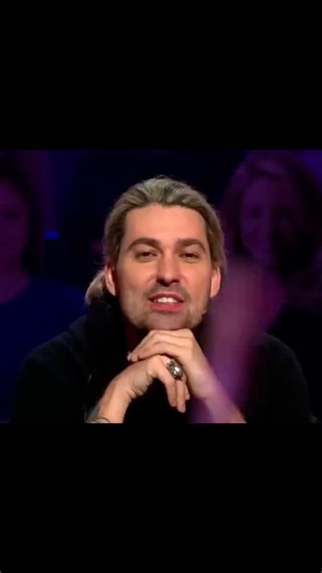 Considering everything that has already been said about you, handsome young man with such a captivating soul, from your musical integrity to the triumphant and disruptive impact of David Garrett's Millennium Symphony on a global scale, it is gratifying to say that much more than an example, talent, virtuoso on the violin and being wonderful, this shows you how human and noble you are, destiny. | Carmen Guimaraes