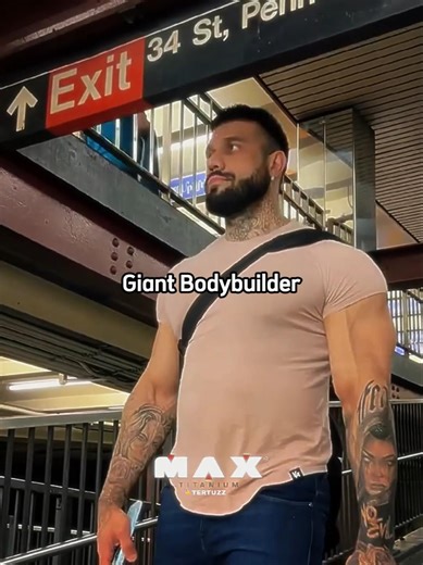 Giant Bodybuilder ☠️🔥 | Cupom 🏷 TERTUZZ na #MaxTitanium #bodybuilders #mrolympia #gymmotivation