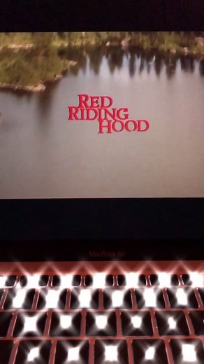Red Riding Hood (2011) - 6/10. Henry or Peter? #moviereview #aesthetic #redridinghood #maxirons #shilohfernandez #amandaseyfried