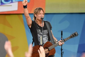 Amber Valletta Stars in Keith Urban’s ‘Blue Ain’t Your Color’