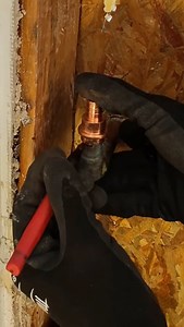 159K views · 4.2K reactions | Repairing a frozen split pipe in a wall ❄️ Customer called after finding water pooling in their garage near a wall. They had forgotten to winterize their hosebibb so it froze and split in the wall at a copper PEX transition. After cutting access I made the necessary repairs #diy #asmr #fyp #reels #homerepair #plumbingrepair #foryou #plomero #handyman | The Plumberlorian | Facebook