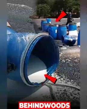 நீல DRUM முழுக்க ஷாக்...நடுரோட்டுல இப்படியா?