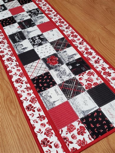 Quilted Floral Scenic Modern Patchwork Red and Black Table Runner 42.5" X 14.5" - Etsy