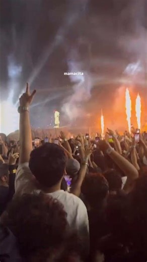 Mamacita ft Travis Scott Utopia tour Travis Scott 20 Oct Day2