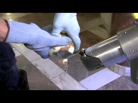 Máquina para pelar Coco